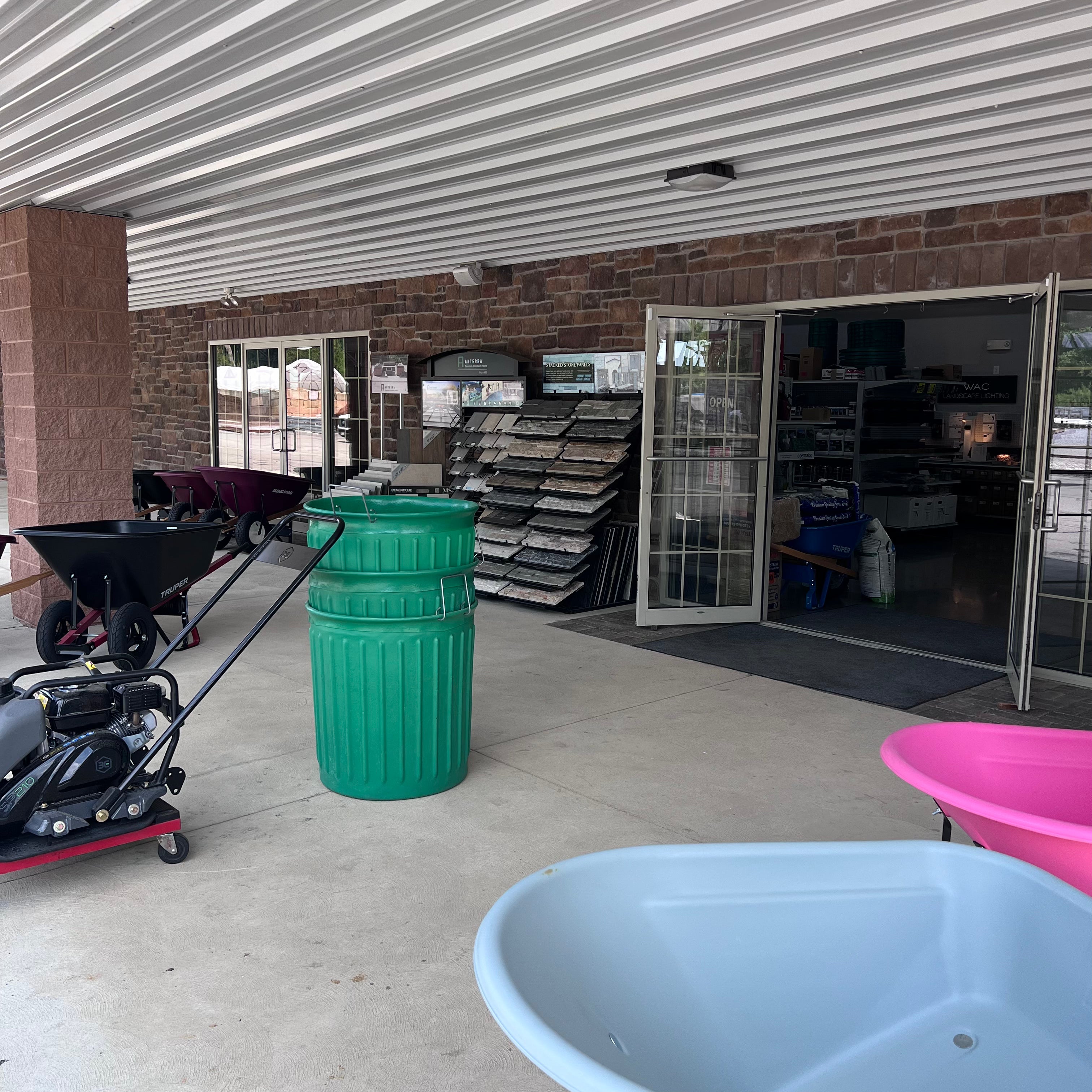 Showroom and Outdoor Display