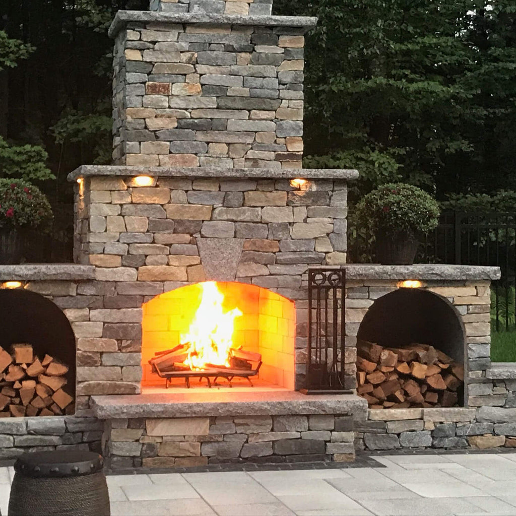 Fire Pits & Fireplaces