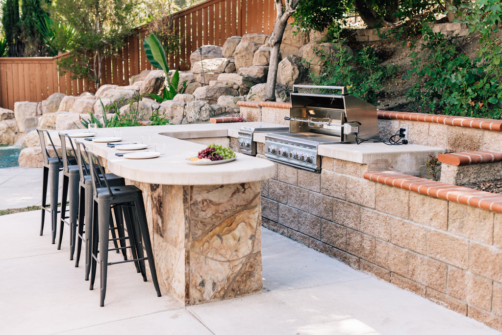 Outdoor Kitchens & Pizza Ovens